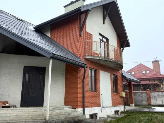 Продаж будинку, Винники Винники