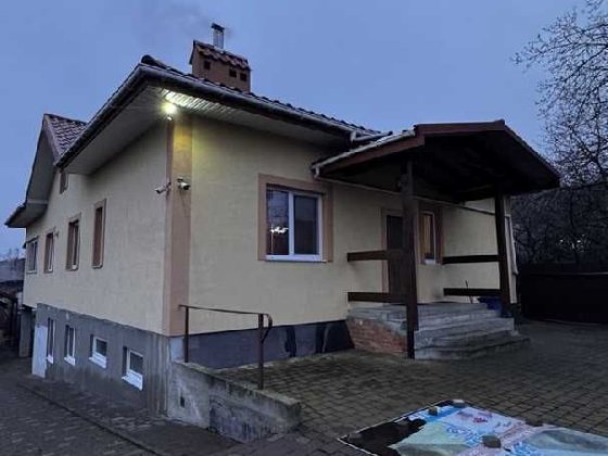 Продаж затишного будинку у Винниках по вулиці Винниченка Винники