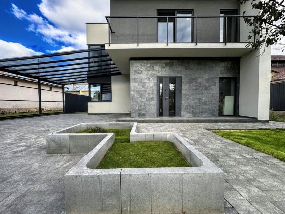 Двоповерховий Будинок у Львові, на ділянці 5 соток. Брюховичі Брюховичи