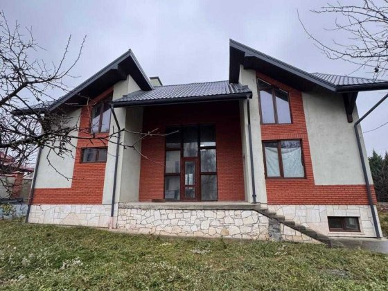 Окремостоячий будинок | Винники 300 м.кв. | Біля лісу Винники