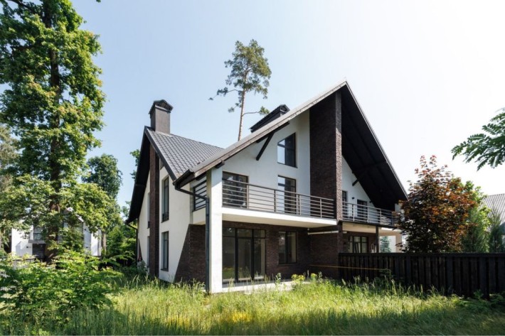 Продаж дуплекс 180м2. Початковий ремонт. КМ.ЦЕНТРАЛЬНІ комунікаціі. - фото 1