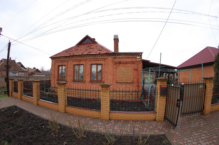 Терміново Продам 2 власних цегляних будинків на 1 ділянці - фото 1