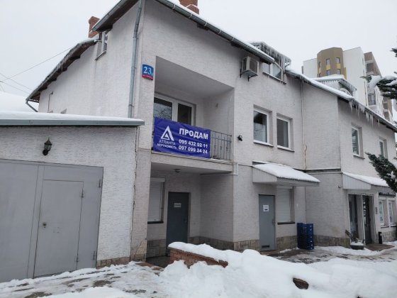 Житловий будинок з діючою прибутковою комерцією у Луцьку! Луцьк