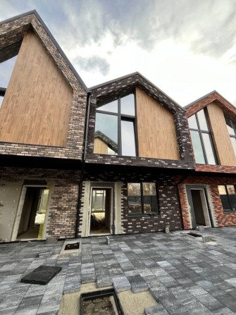 Таунхаси в центральній частині Ірпеня - фото 1