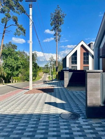 Таунхаус 100 м² з центральними комунікаціями в котеджному містечку - фото 1