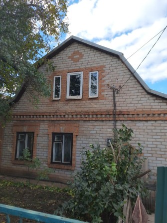 Дом на Балхашской,центр 12 сот.земли. - фото 1