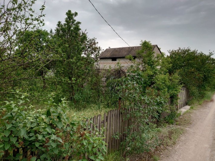 Продается дача и.м Ильича 10 соток можно увеличить до 50 соток - фото 1