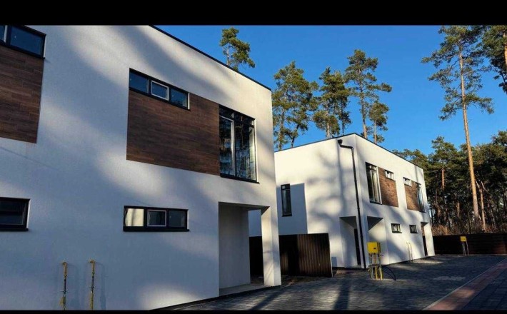 Дуплекс з новим дизайнеоським ремонтом! Закрита територія! Газ! - фото 1