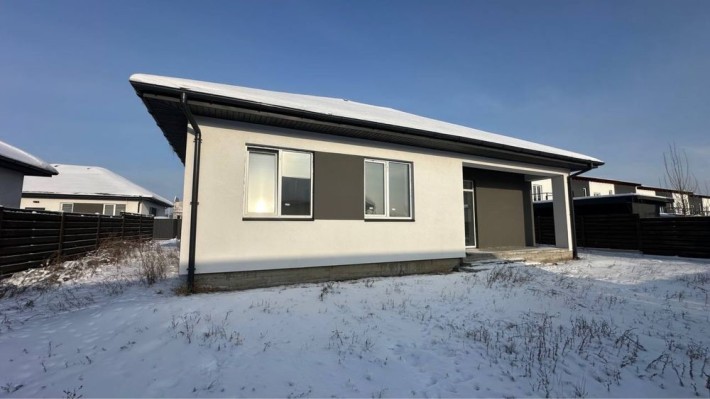 Будинок в Ірпені зі штукатуркою. Виїзд на Ворзель, р-н Синергії - фото 1