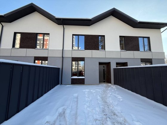 Таунхаус в центральній частині Ірпеня. Всі центральні комунікації. Ирпень