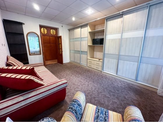 Продаж 2-к квартири вул. Токарєва 4 Київ