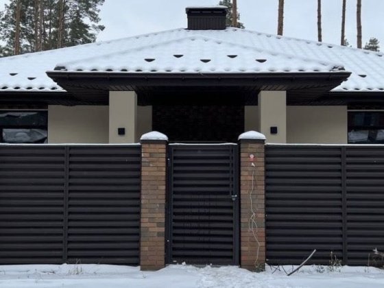 Одноповерховий будинок 130 м2 в соснах. Лісова Буча елітний район. Буча