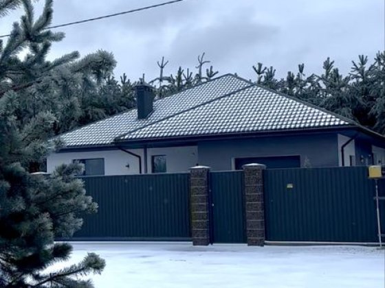 Будинок в сосновому лісі Полтава. Полтава