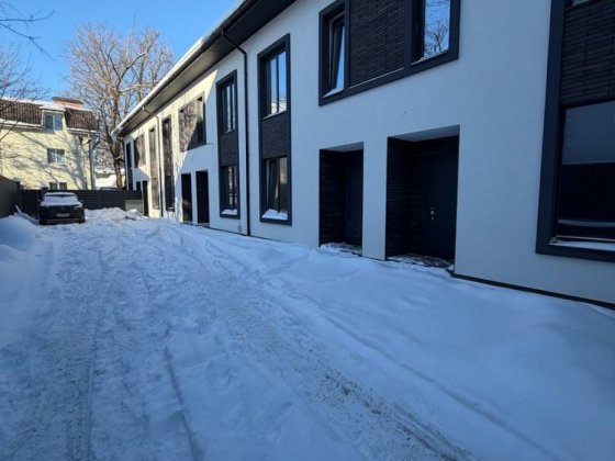 Кутовий таунхаус біля парку «Незнайко» Ирпень