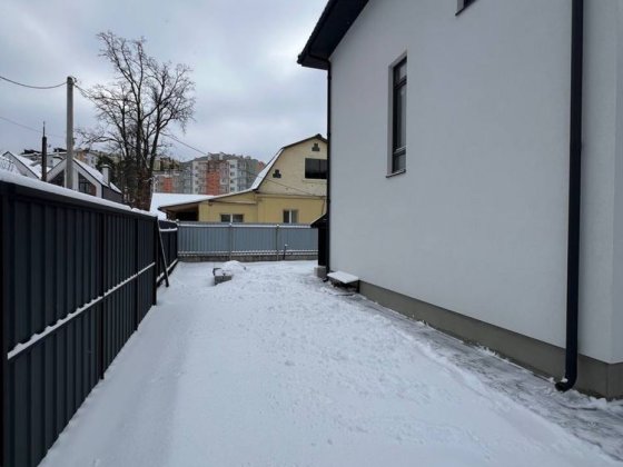 Будинок з бомбосховищем-підвалом Ірпінь