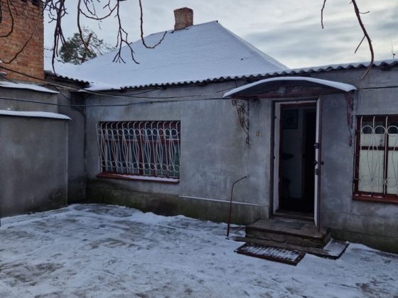 Продам житловий будинок, 85.1 м.кв, меблі, техніка, ділянка 10 соток Кривой Рог