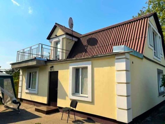 Два будинки за ціною одного. 100 м2. 9 соток. №10943 Полтава