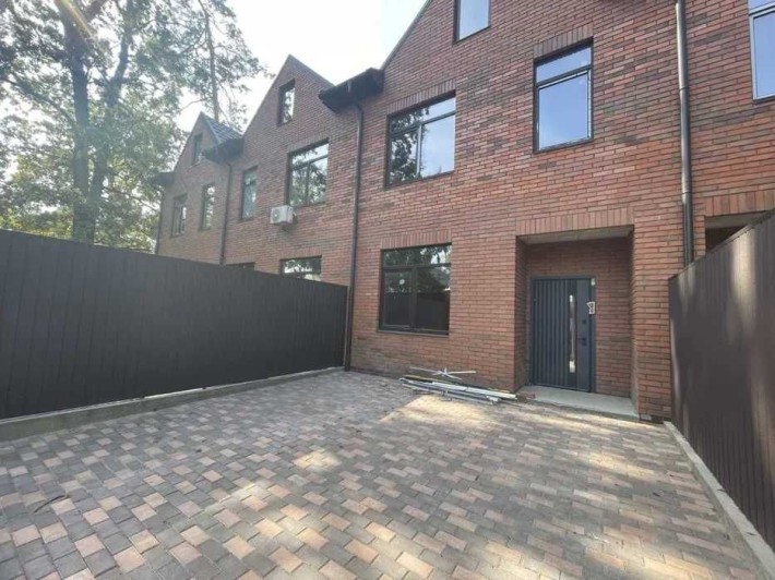 Акційний таунхаус біля Центрального парку Ірпеня! - фото 1