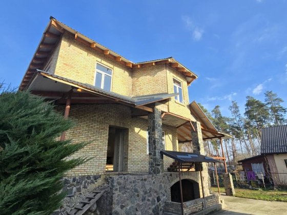 Будинок в Ірпені площею 230 кв.м. на 4 сотках в мальовничій локації!!! Ірпінь