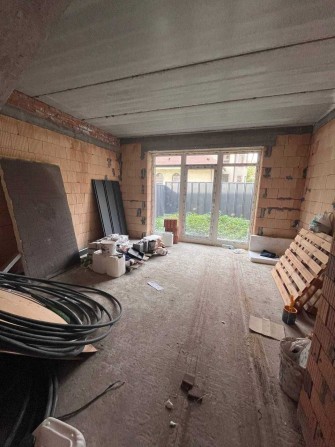 Таунхаус з газом поруч з Центральним парком. Зручний виїзд на Київ! - фото 1