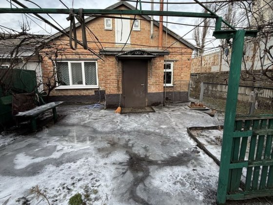 Сакко, добротна частина будинку з окремим двором та зручностями Полтава