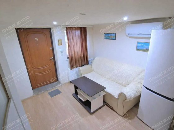 Добротний будинок в мальовничому місці Полтава