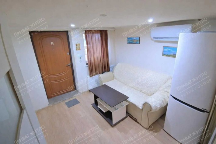 Добротний будинок в мальовничому місці - фото 1