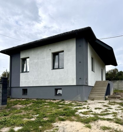 Продаж окремого будинку на вул. В. Чорновола! - фото 1