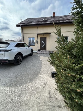 Будинок з ремонтом та меблями в Бучі, в наявності! - фото 1