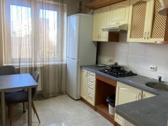 Оренда кімнати в трьохкімнатній квартирі Львов