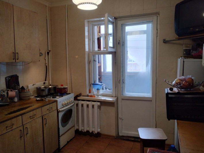 Сдам  комнату без комиссии  м. Житомирская - фото 1