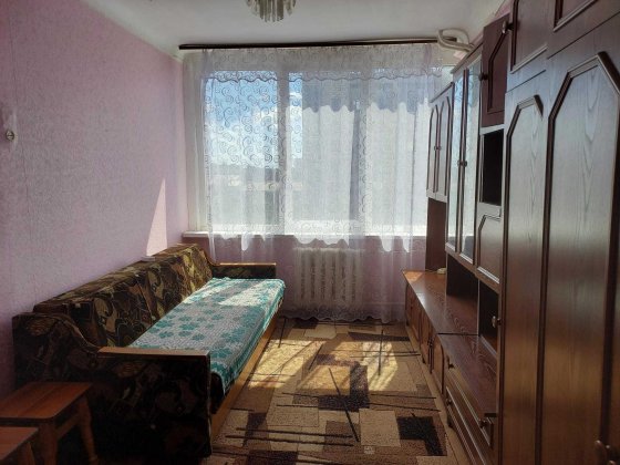 Здаю кімнату для жінки (газ, тепло) від хазяйки, поруч ринок Юність Київ