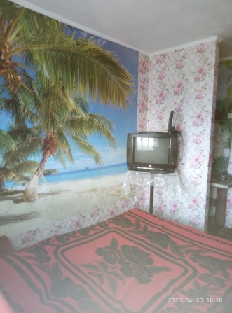 Аренда Комната в коммуне на 7 пересыпский. - фото 1