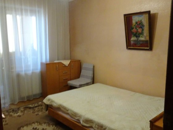 Свободы, отдельная хорошая комната, Виноградарь метро Минская Почайна Киев