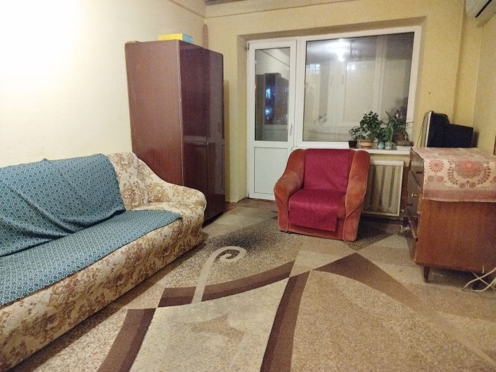 Оренда кімнати біля ТРЦ Квадрат (Воскресенка). БЕЗ господарів! - фото 1