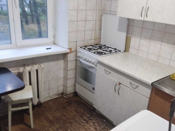 Сдам комнату в 3-комн,квартире по ул,Телиги м.Дорогожичи Киев