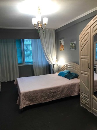 Чудова кімната без господарів на Лісовому пр. для 1 дівчини/жінки - фото 1