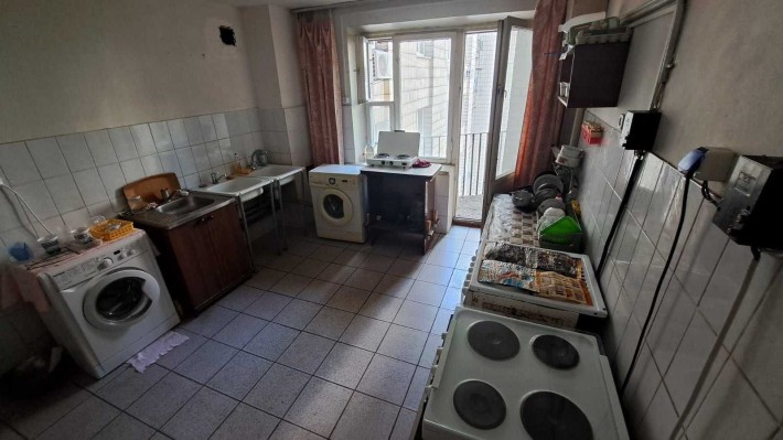 Здається кімната в сімейному гуртожитку м. Дорогожичі, м. Сирець - фото 1