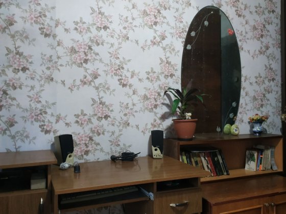 Сдаю комнату 12 м в 5 мин.от метро "Вырлица" . Киев