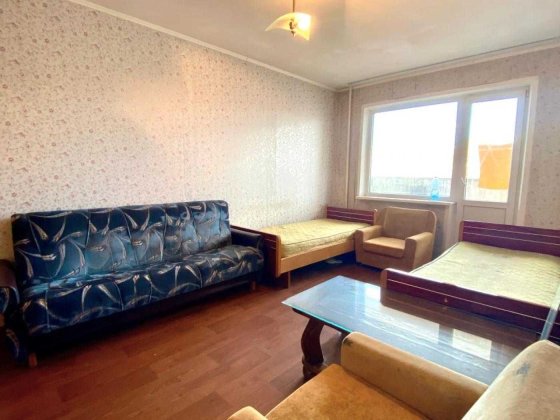 Оренда кімнати в квартирі, для дівчини, Урлівська 3, метро Позняки Киев