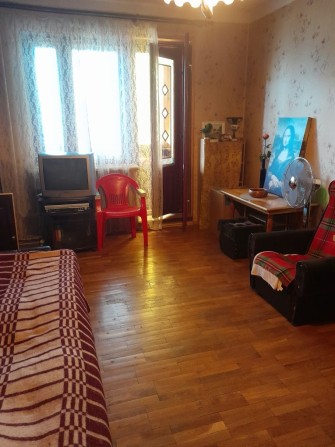 Здам окрему велику кімнату із лоджією, для 1 людини - фото 1