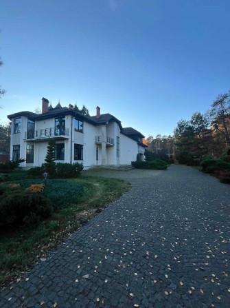 Продається розкішний особняк у Брюховичах - фото 1