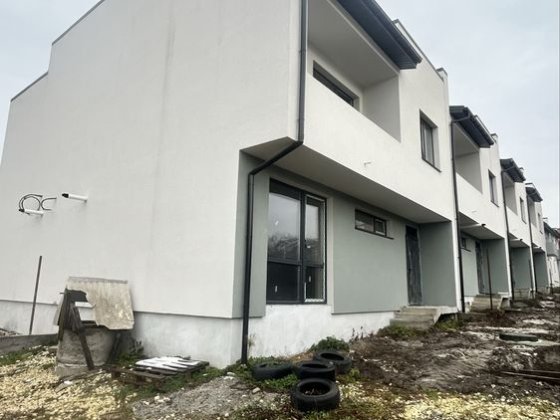 Продаж таунхауса в Рудно з правом власності. Рудне