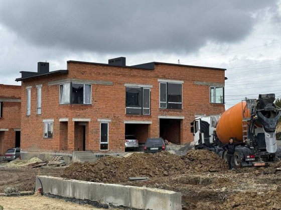 Котедж | Дуплекс 127 м²|Солонка|З гаражем і центральними комунікаціями Солонка