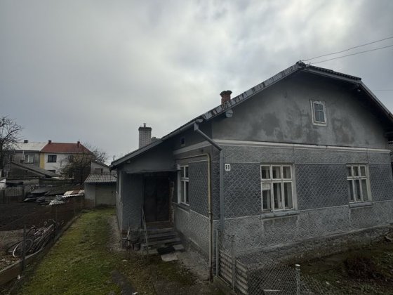 Продаж житлового будинку Самбор
