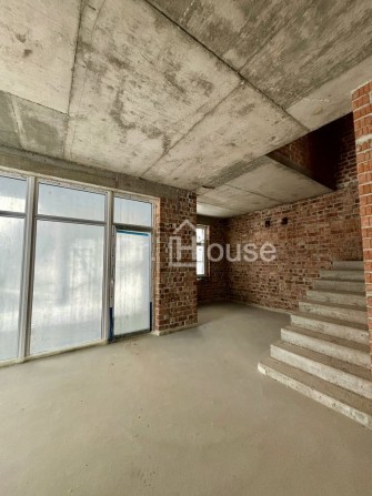 Продаж сучасних котеджів у Брюховичах - фото 1