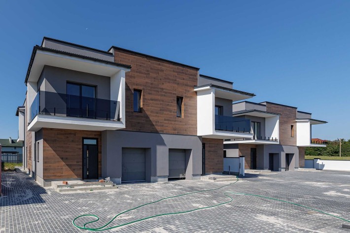 Продаж котеджів в Сокільниках біля озера Козацька рада - фото 1