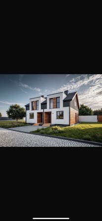 Продаж спареного котеджу центр м. Пустомит - фото 1