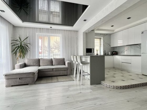 Продаж‼️ Котедж з ремонтом 116 м² + 5 соток. Пустомити, вул. Свободи Пустомыты