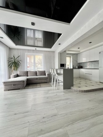 Продаж‼️ Котедж з ремонтом 116 м² + 5 соток. Пустомити, вул. Свободи - фото 1